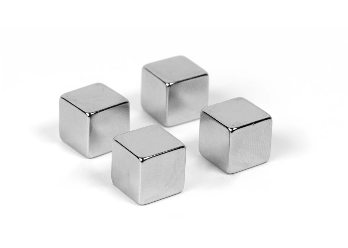 TRENDFORM Aimants CUBE super-forts
