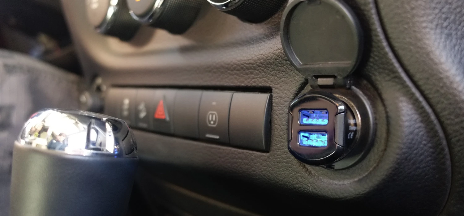 Scosche reVOLT chargeur de voiture double