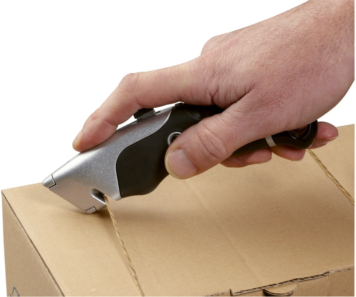 Cutter sécurité 19mm noir
