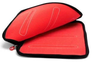 booq Taipan Skin pour MacBook Air 2G 11.6 pouces