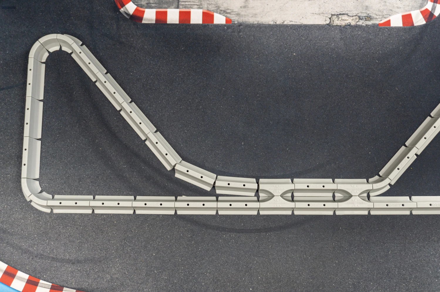 Sturmkind DRIFT Streckenbegrenzung Set/64 Teile (A04008)