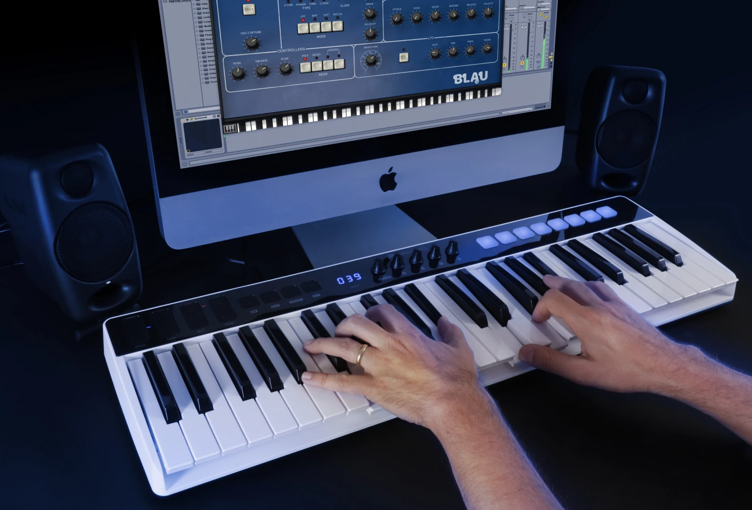 IK Multimedia iRig Keys I/O 49