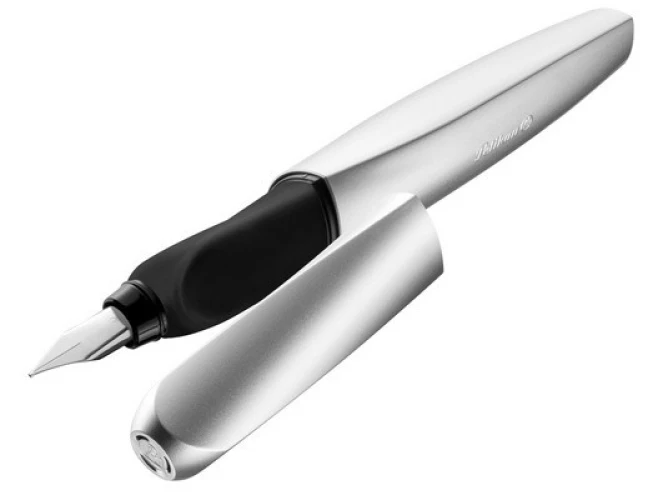 PELIKAN Füllhalter Twist P457