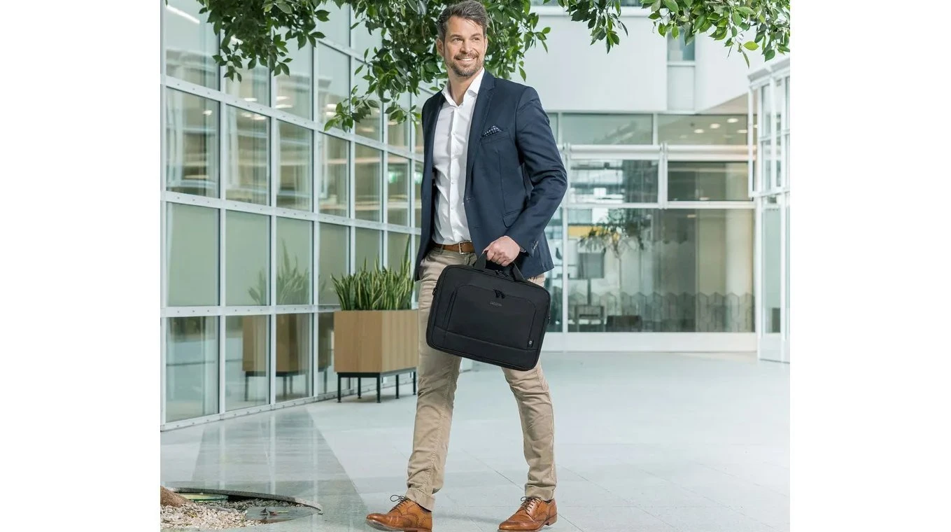 DICOTA Eco Traveller Base 17.30", Universal