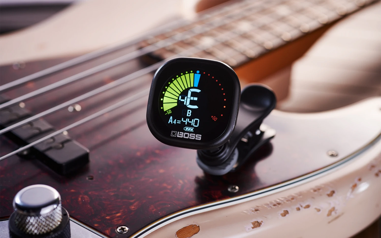 Boss TU-05 Clip-On Tuner