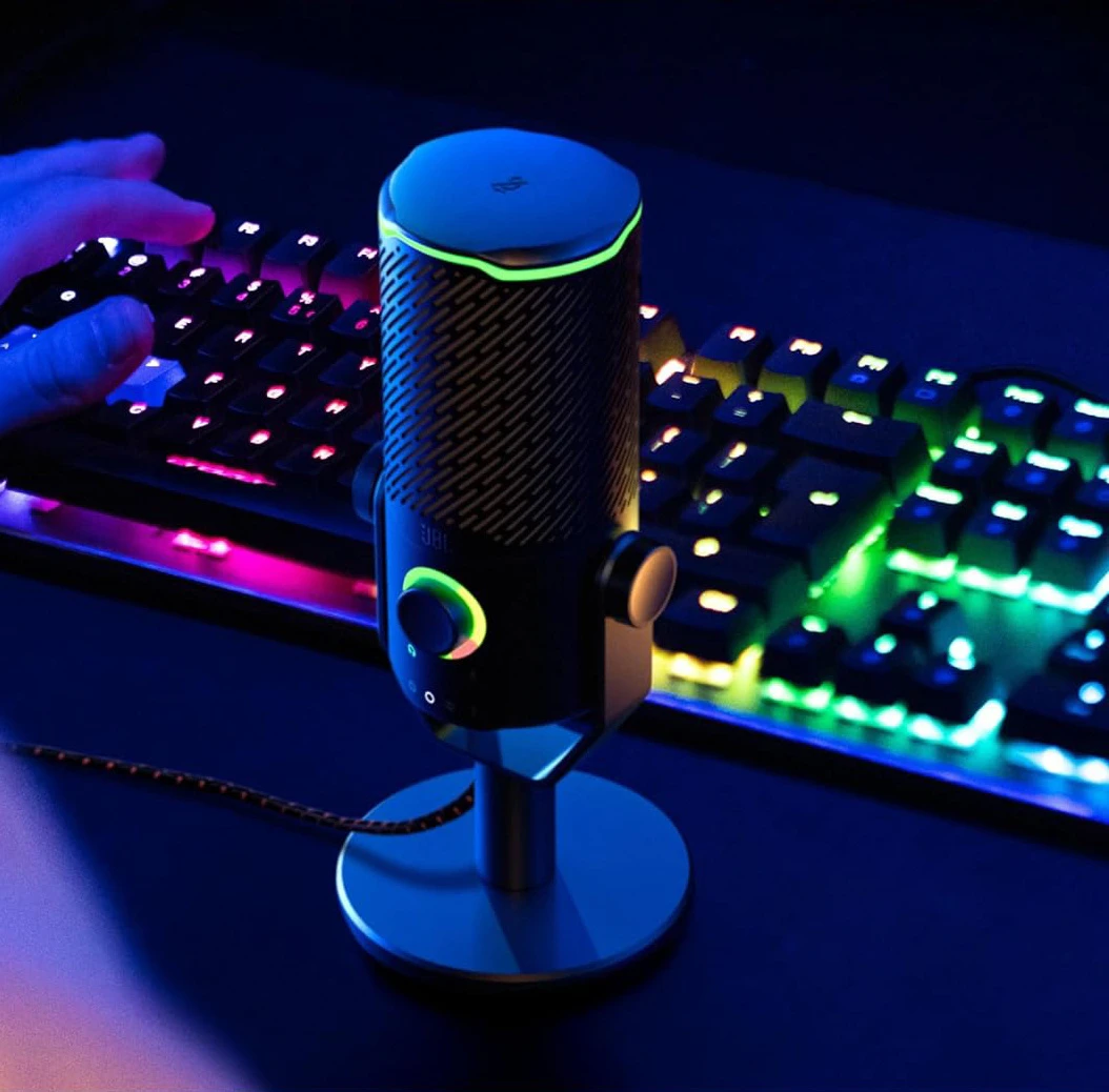 JBL QUANTUM Stream Studio