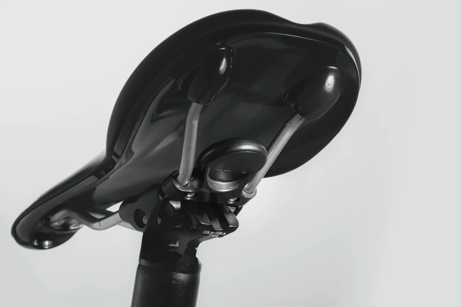 LAUT BIKE TAG Saddle AirTag Mount
