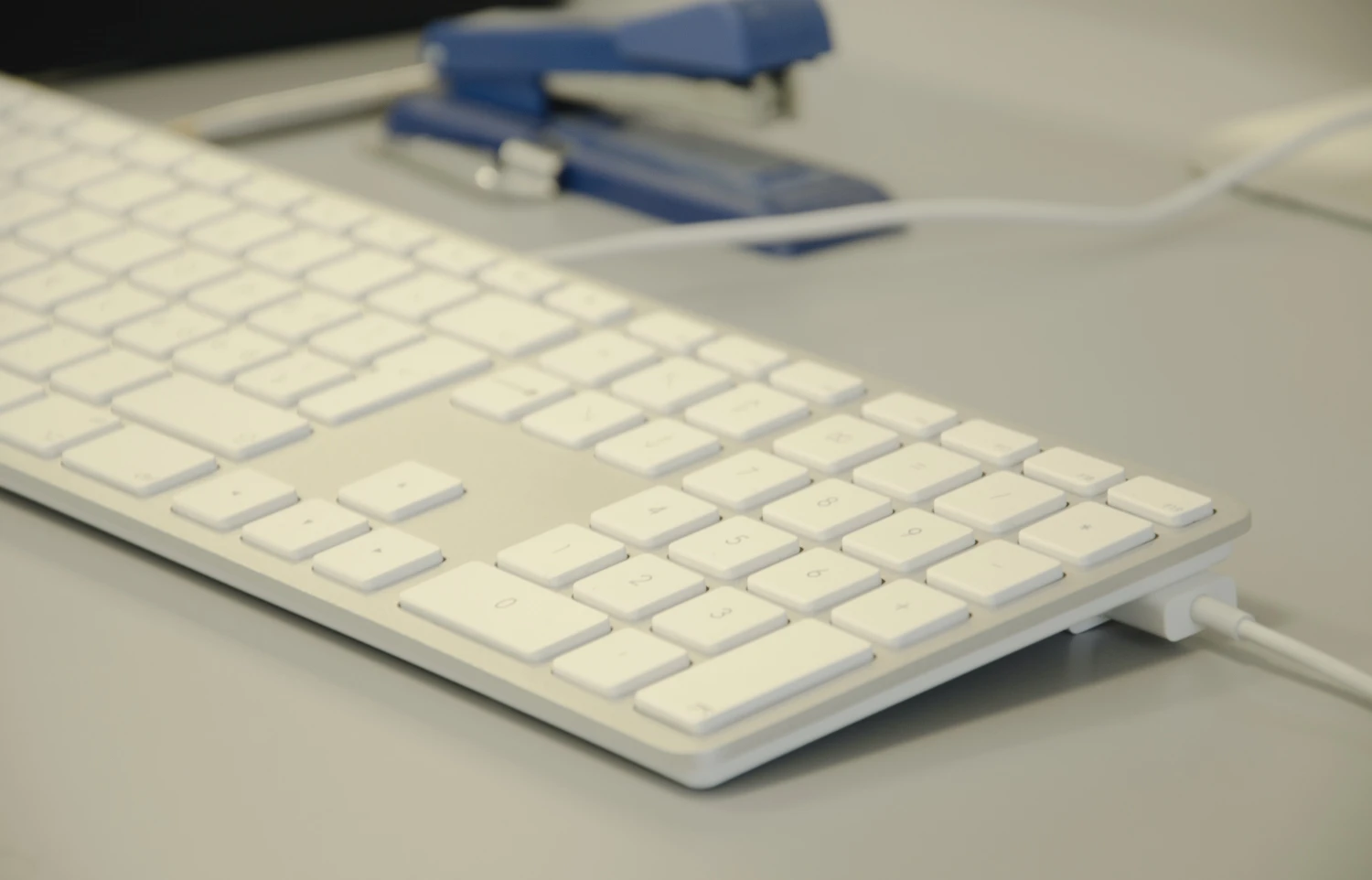 LMP Clavier USB + 2 ports USB