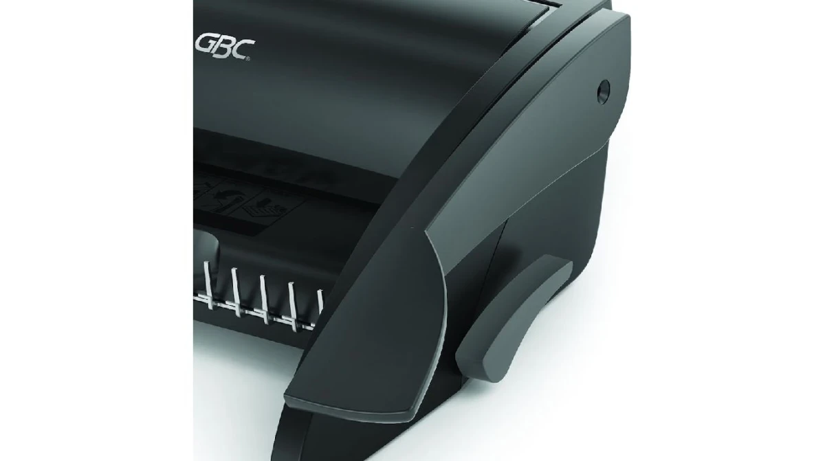 GBC® Plastikbindegerät CombBind® C100