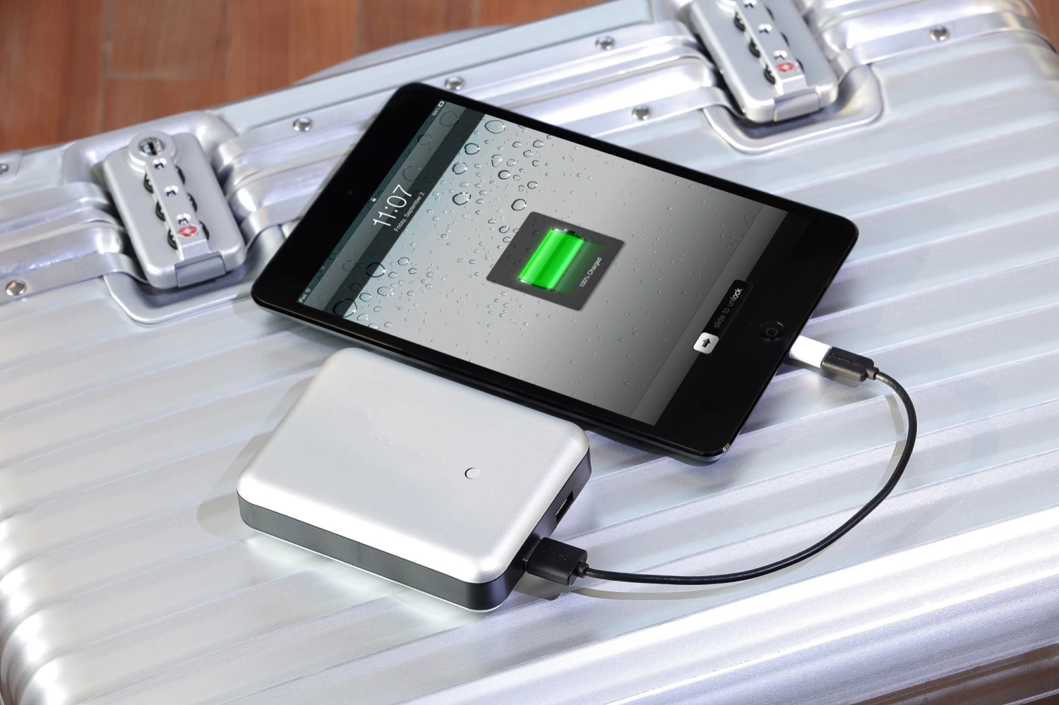 Just Mobile Gum Max Duo Batterie 11'200 mAh