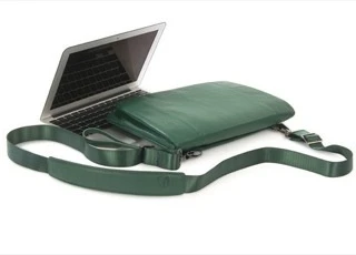 TUCANO One Premium Sacoche en cuir MacBook 12" & Air 11.6"