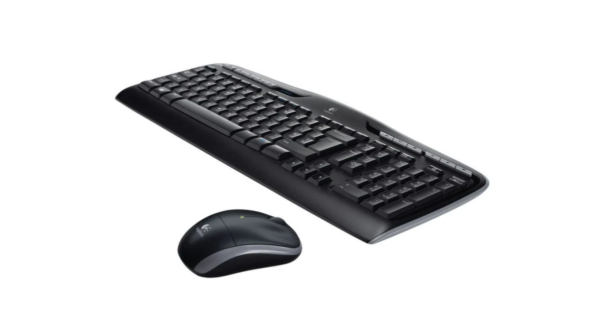 LOGITECH MK330 Wireless Combo