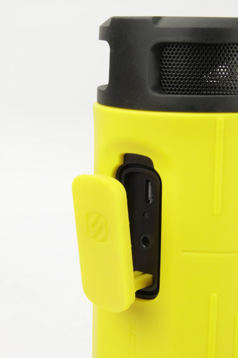 Scosche boomBOTTLE