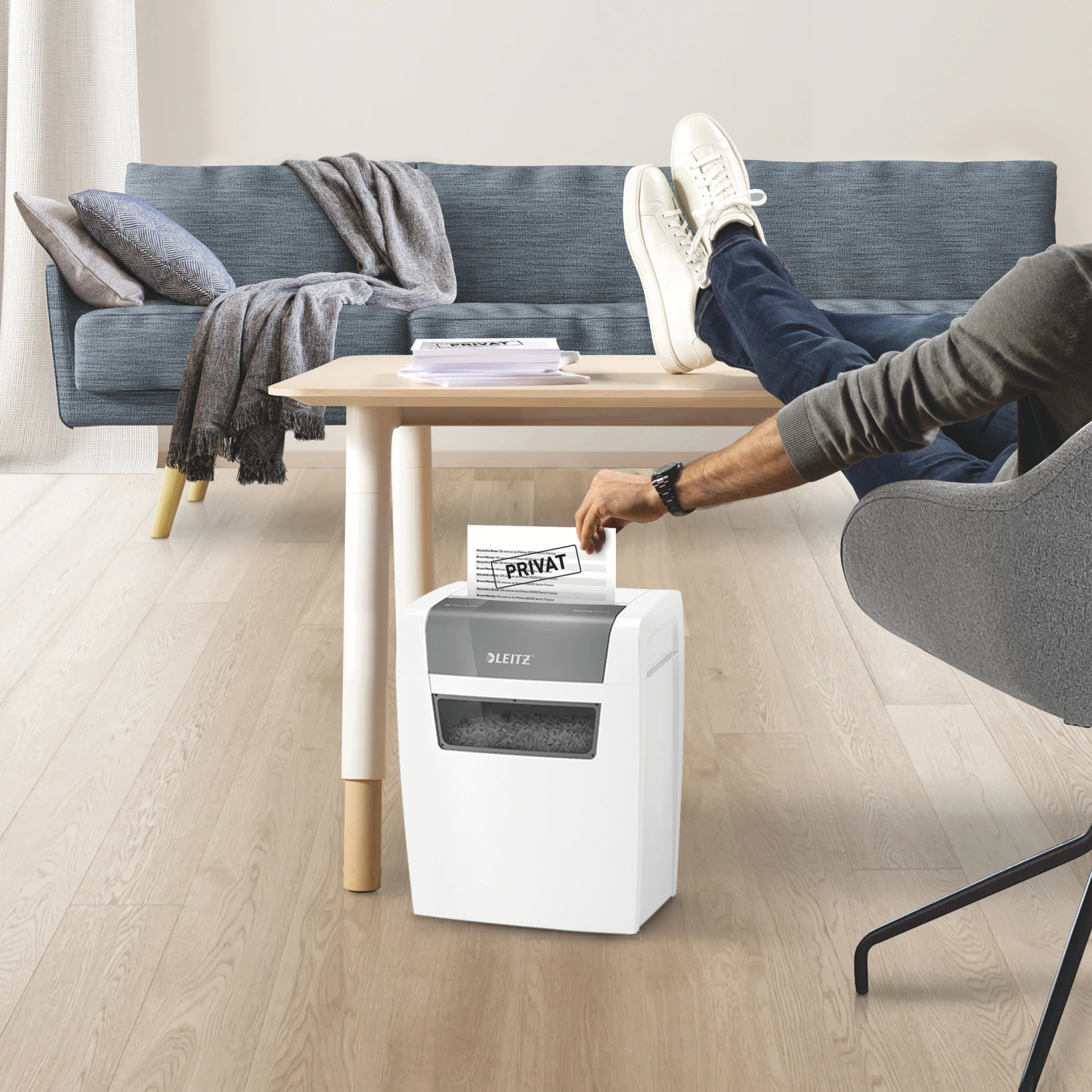 LEITZ Destructeur de documents IQ Home, P-4, 15lt