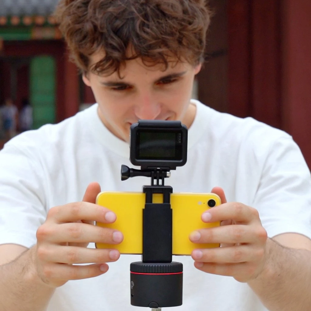 Pivo Action Mount