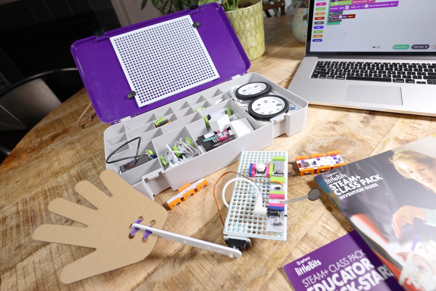 Sphero littleBits STEAM+ Kit