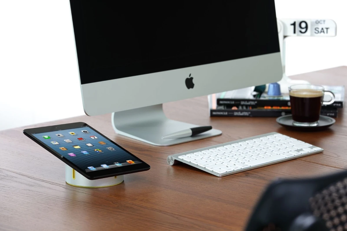 Just Mobile AluCup Grande Support iPhone