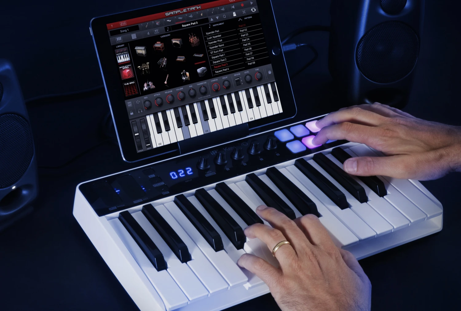 IK Multimedia iRig Keys I/O 25