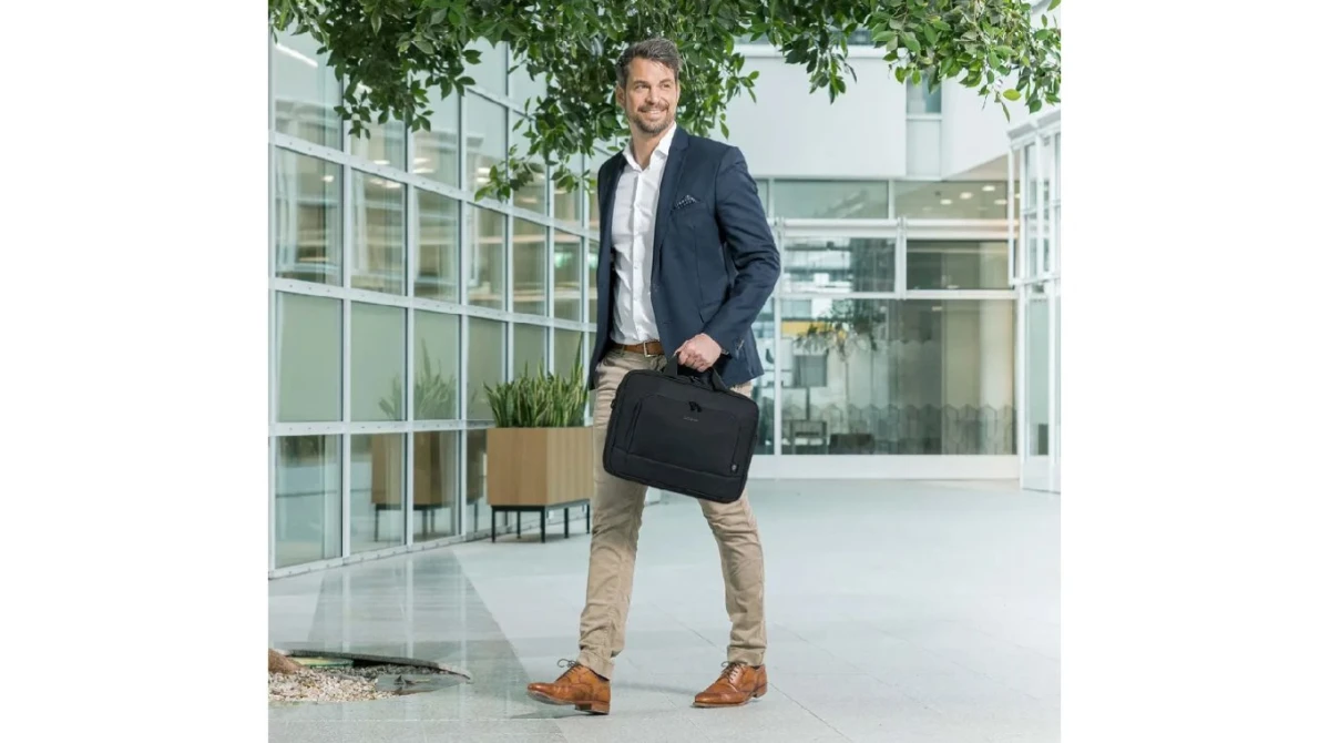 DICOTA Eco Top Traveller BASE 15.60", Universal
