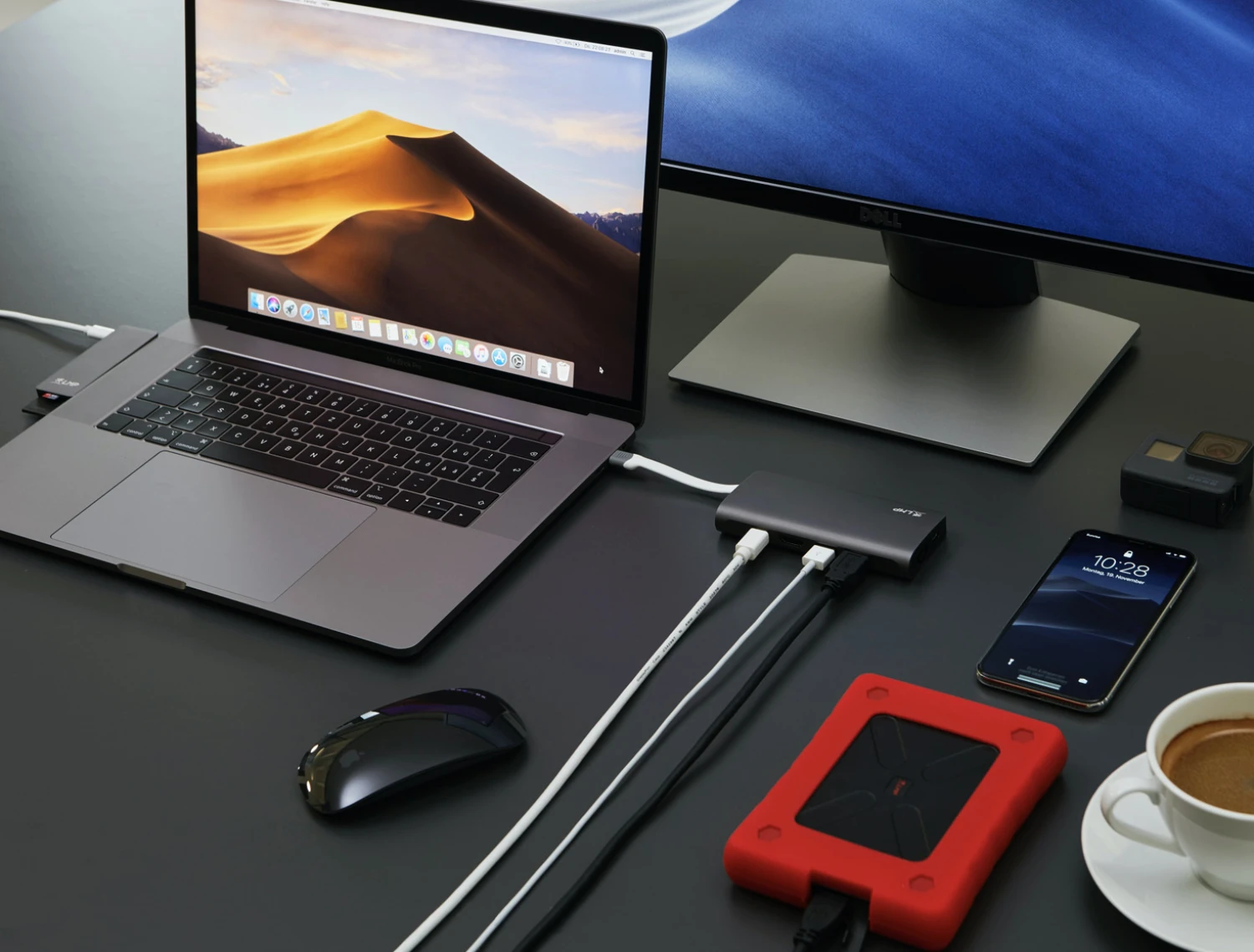 LMP USB-C Travel Dock (9 ports)