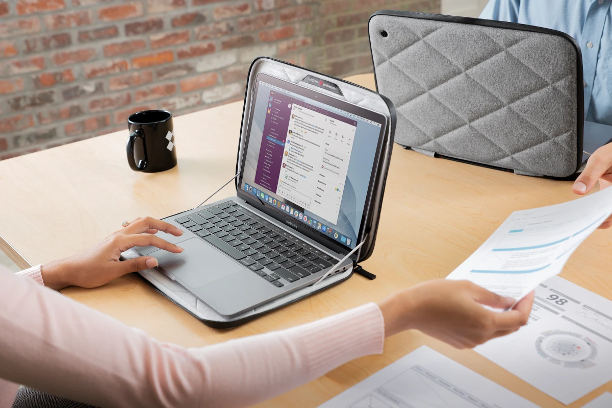 Twelve South Suitcase MacBook Pro 15/16"