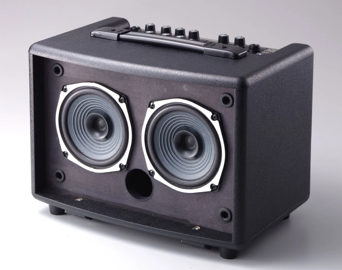 Roland AC-33 amplificateur acoustique