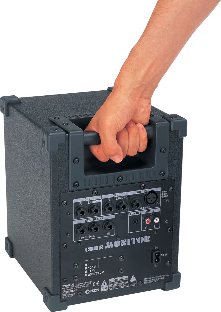 Roland CM-30 amplificateur portable
