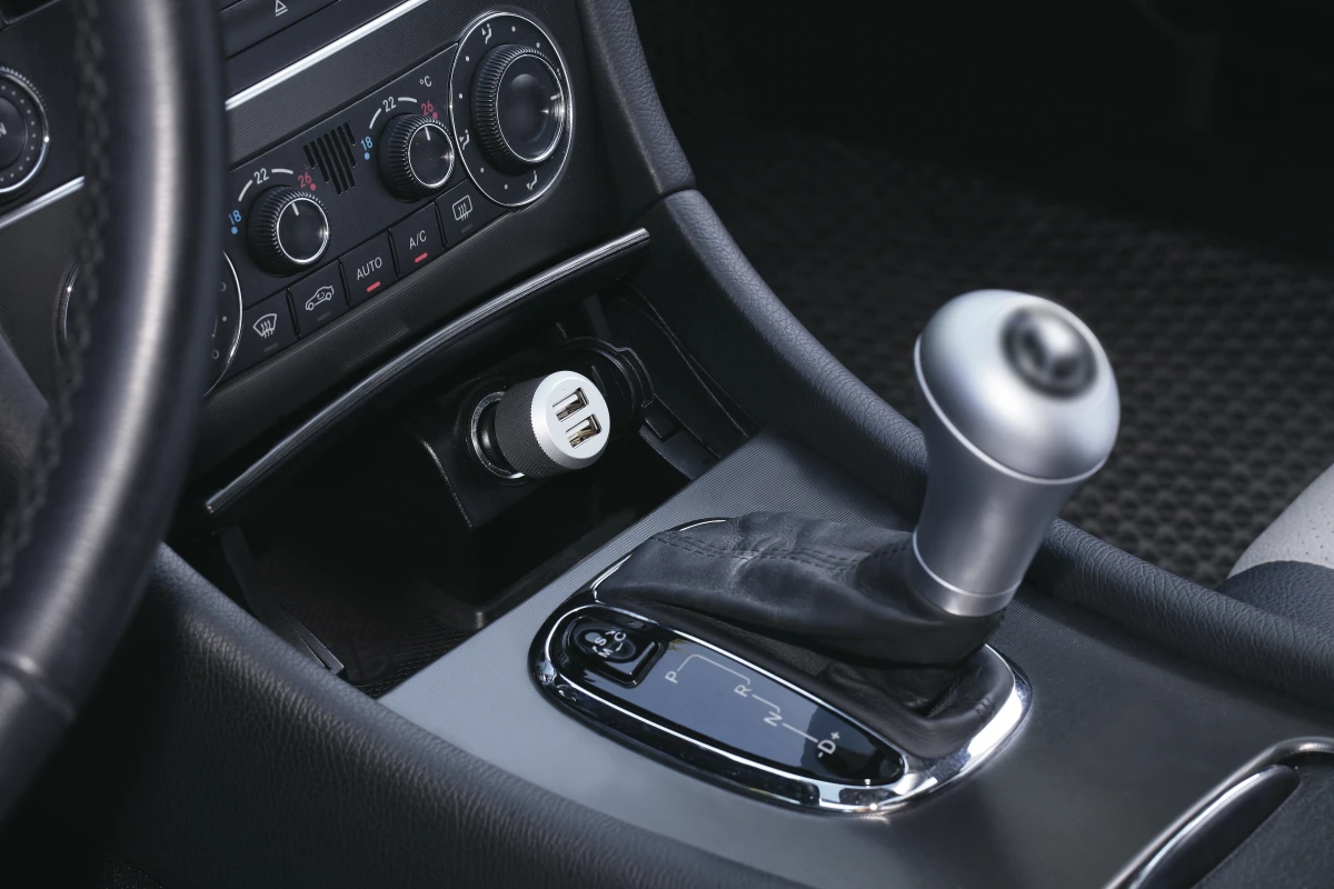 Just Mobile Highway Max Dual-USB Chargeur de voiture