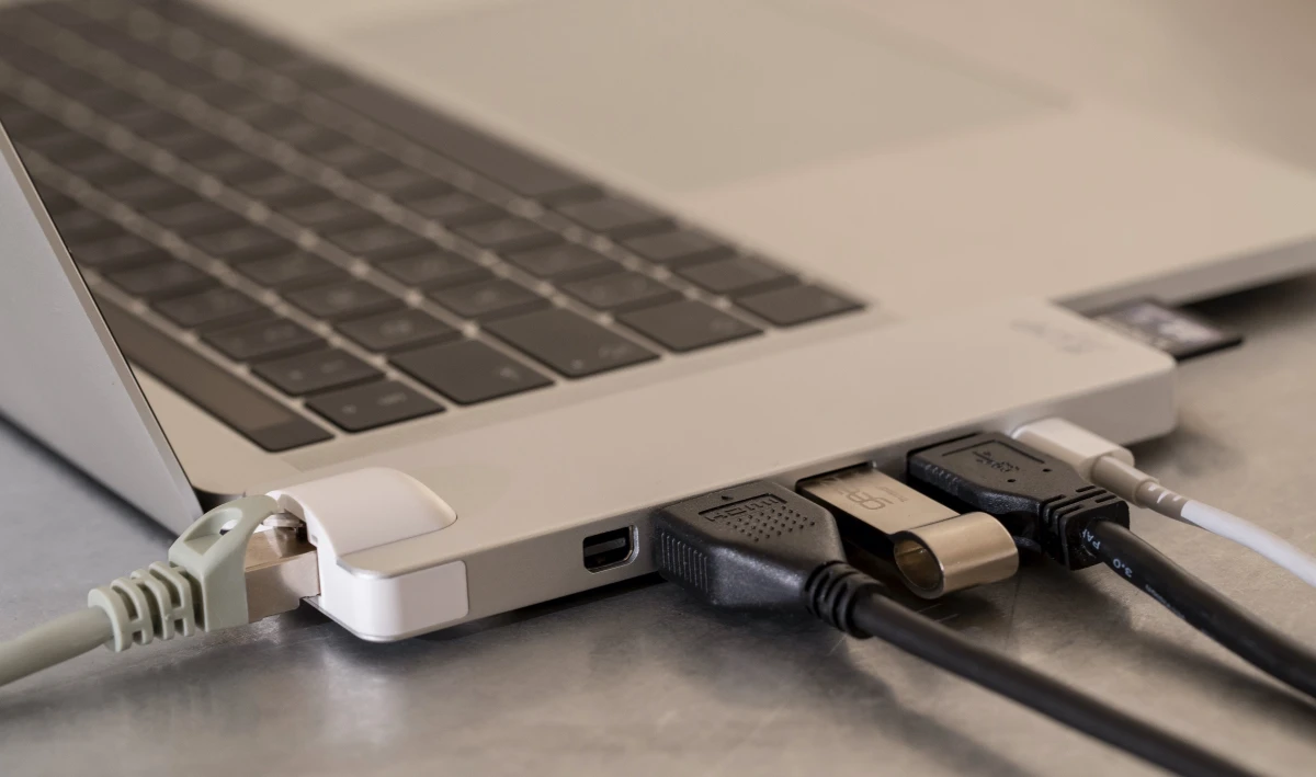 LMP USB-C Compact Dock 4K (8 ports)